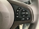 【アダプティブ・クルーズ・コントロール】予め設定した車速内でクルマが自動的に加減速。 前走車との適切な車間距離を維持しながら追従走行し、高速道路でのドライバーの疲労を軽減してくれる嬉しい機能付♪