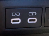 USB Type-Cポートがついています。