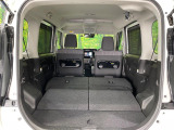 普段のお買い物や通勤、送迎等に十分な荷室スペースを確保しております。セカンドシートを倒すと、大きな荷物の積載も可能です♪