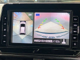 【アラウンドビューモニター】車を上から見下ろしているかのような映像で周囲の状況がひと目で確認、狭い駐車場に駐車するときも安心です♪