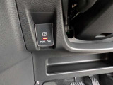 電動パーキングブレーキとオートブレーキホールドで運転の負担を軽減してくれます!