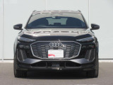 《認定中古車納車前点検100項目・高度な訓練・教育を受けたアウディ専任メカニックが、100項目に及ぶ精密な点検を実施いたします。》