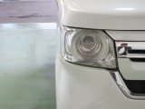 LEDヘッドライトは、点灯の瞬間から光量を発揮し、突然暗くなるトンネルなどでの安定感を高めます。