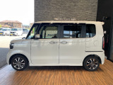 【走行距離 】約0.5万キロ走行しているお車になります!レンタカーアップ車のため、走行距離も少なくおすすめです!