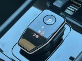 【電制シフト】手首を軽く動かすだけでシフトチェンジできます。