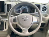 【ステアリングスイッチ】運転中、前方から目線をそらすことなく、オーディオ等の操作が可能な便利機能!安心&快適なドライブを演出してくれます♪