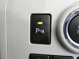 クリアランスソナー付き。ピッピッピとブザーでお知らせ!曲がり角や壁際に駐車する時に便利ですね♪