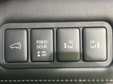 【両側パワースライドドア電動再度ステップ付き】スマートキーや運転席のスイッチで後席両側スライドドアの開閉が可能♪電動だから力を入れてドアを開ける必要が無く、小さなお子様でも簡単に開け閉めでき快適です♪