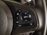 【アダプティブ・クルーズ・コントロール】予め設定した車速内でクルマが自動的に加減速。 前走車との適切な車間距離を維持しながら追従走行し、高速道路でのドライバーの疲労を軽減してくれる嬉しい機能付♪