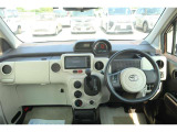 すっきりとした運転席回り☆