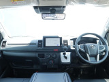 9型の運転席回り!ハンドルや安全装置など新しくなっています!
