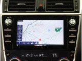ナビ付きですので初めての場所や遠出に大活躍!Bluetoothでお使いのスマートフォンやミュージックプレイヤー接続することで音楽の再生もできます!!またフルセグでのテレビの視聴も可能!!