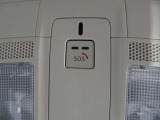 エアバッグ作動時や後突時、もしくは車内のSOSボタンを押した際に緊急通報オペレーターに連携し、救急・警察を手配します。更にオペレーターにも連携、お客様のご要望に応じてロードサービスの手配を行います。