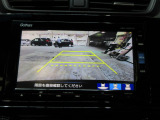 バックカメラの画像です。ガイドラインがスムースな車庫入れをサポートいたします。車庫入れの安心感がアップしますね。