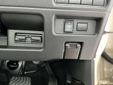 ETC:有料道路の料金所をスムーズに通ることが可能になります。料金を支払う場合は別途ETCカードが必要になります(当店で加入いただけます)