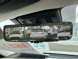 デジタルインナーミラーでたくさんの荷物を積んでいても後方視界はバッチリです!