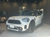 【MINI正規ディーラーMINI NEXT福岡東】弊社車輌をご覧頂き、誠にありがとうございます♪車輌価格には保証料金も含まれております。安心してご検討下さい! ※定休日 第二・第三火曜日と毎週水曜日