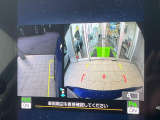 【サイド&バックカメラ】停車・駐車時に死角になりがちな運転席から見えづらいサイドとリアの障害物を確認できます!雨天時や夜間などは特に活躍してくれるアイテムです。