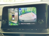 【アラウンドビューモニター】専用のカメラにより、上から見下ろしたような視点で360度クルマの周囲を確認することができます☆死角部分も確認しやすく、狭い場所での切り返しや駐車もスムーズに行えます。