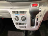 納車前にはプロのメカニックが、各部の点検を行います。ディーラーにしか出来ない品質、そしてサービスできっと満足していただけると思います!