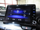 ナビゲーションは純正メモリーナビ(VXU-227NBi)を装着しております。AM、FM、CD、DVD再生、Bluetooth、音楽録音再生、フルセグTVがご使用いただけます。