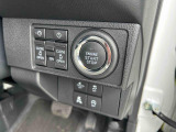 痛みの出やすい運転席シートの角、フロアマット、座面、ともに良好です