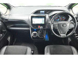座った感覚は重要ですよね。シートの座り心地や前方の視界、車内空間など是非ご来店頂き実際に座って触って体感して下さい。