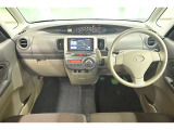 見通しのよいすっきりとした視界で、運転もしやすいです。
