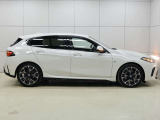 中古車だけではなく、新車も多岐にわたり、正規輸入車販売を行っております。各店舗選りすぐりの仕入ネットワークの中からあなたにピッタリのお車を探します!