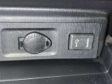 シガーソケット用の充電器が使用可能です!