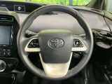 【純正革巻きステアリング】上質な革を使用することで、手にしっかり馴染みとても運転しやすいハンドルです♪
