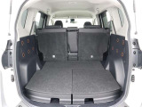 広々としたラゲージスペースを備えています。大きなものや長さのある荷物もしっかりと積み込めます。