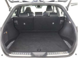 広々としたラゲージスペースを備えています。大きなものや長さのある荷物もしっかりと積み込めます。