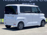 後部座席はプライバシーガラスとなっています。座っている人や置いてある荷物が見えにくくなっているのでプライバシーの確保が出来ます。ぜひ見て確認してみて下さい