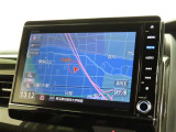 ホンダ純正8インチナビVXU-185NBiを装備しております。