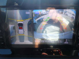 まるでお車を真上から見下ろしたかのような映像をナビに映し出してくれますので狭い駐車場でも周囲を確認する事が出来ますので非常に安心です♪