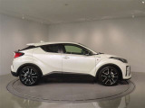 スーパーUVカット・IRカット機能付フロントドアグリーンガラス&UVカット機能付プライバシーガラス(リヤドア/バックドア)