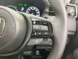 【アダプティブクルーズコントロール】高速道路での長距離走行が楽に!!自動で速度を保つクルーズコントロールが、衝突軽減システムと連携し、前方の車両を感知して車間を保つように速度調節してくれます!!