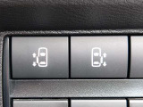 オートスライドドアは、運転席前にあるスイッチの操作でもオート開閉ができ、とても便利です。