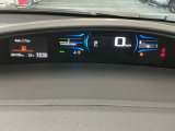 【アダプティブ・クルーズ・コントロール】予め設定した車速内でクルマが自動的に加減速。 前走車との適切な車間距離を維持しながら追従走行し、高速道路でのドライバーの疲労を軽減してくれる嬉しい機能付♪