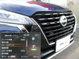 自車からは見えない前方の状況の変化を検知し、玉突き事故の防止をサポートします。インテリジェント FCW(前方衝突予測警報)!