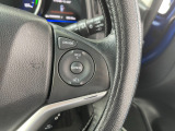 【アダプティブ・クルーズ・コントロール】予め設定した車速内でクルマが自動的に加減速。 前走車との適切な車間距離を維持しながら追従走行し、高速道路でのドライバーの疲労を軽減。「安全」をお求めください。