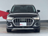 Audiの象徴であるシングルフレームグリルをよりワイドで低くシャープなデザインとすることでワイド&ローのフォルムを協調しています。