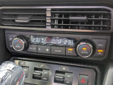 フルオートエアコン搭載で快適です。