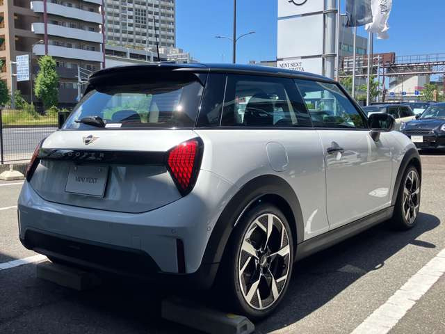BMW MINI ミニ クーパー S 3ドア DCT の中古車詳細 (3,000km, ナノク