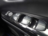 全席パワーウィンドウスイッチ★運転席はワンタッチで開閉可能です♪