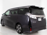 ★展示前点検実施★特殊な機材も用いて、全車点検を実施しております!