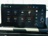 GoogleマップやGoogleアシスタント、GooglePlayを車内で利用可能。音声操作でナビや音楽、通話などを快適に操作でき、大画面で見やすさも向上。毎日のドライブをより便利にサポートします。