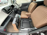 納車前に当社工場にて法定12ヶ月点検を実施します!エンジンオイルなど必要な消耗部品は交換してお引渡し致します♪