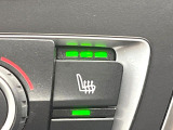 ●フロントシートヒーティング:運転席・助手席共に三段階で調節が可能なシートヒーターを装備しております。季節を問わず快適にご使用いただけます。